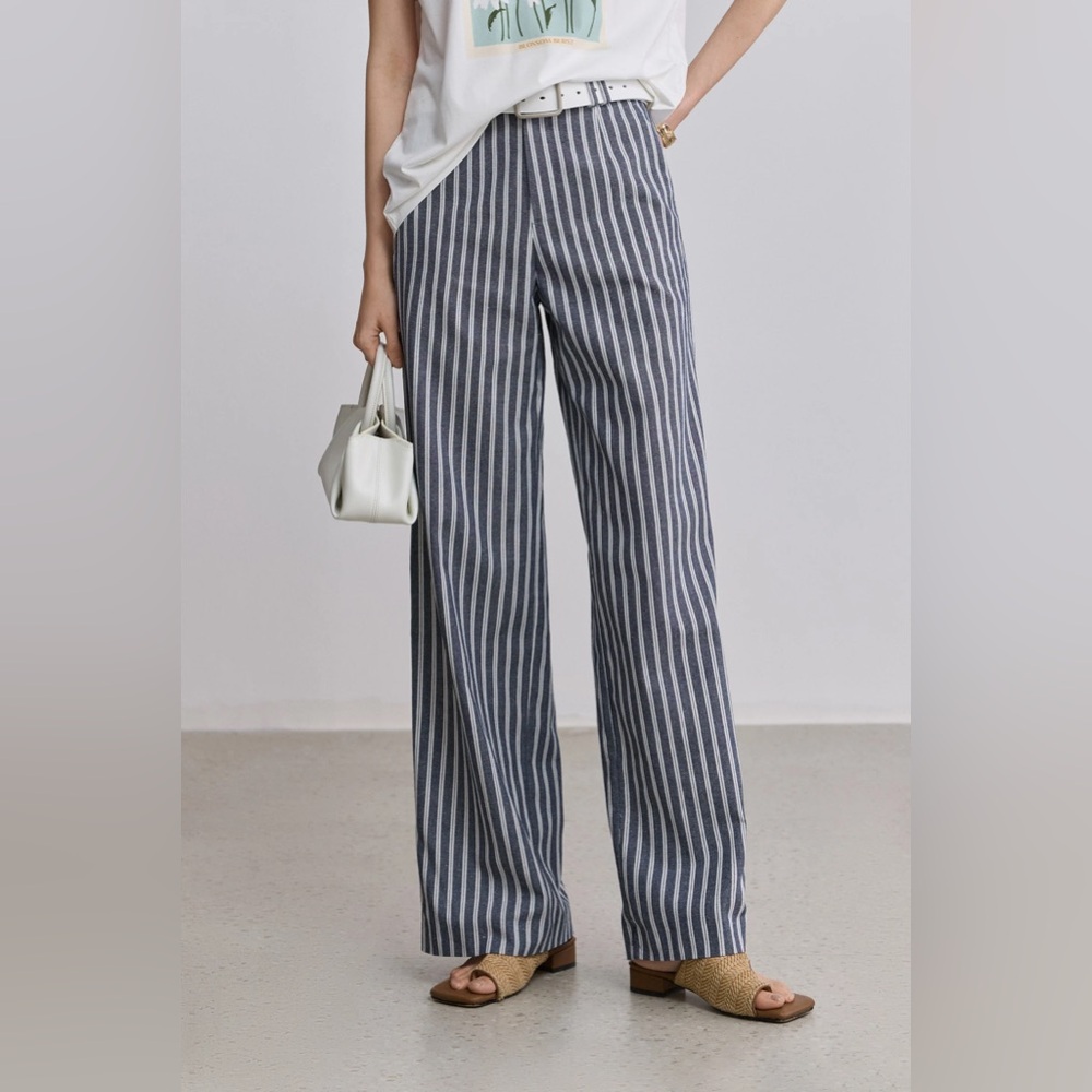 Zara blogger fav Striped Blue and White Wide-Leg Pants